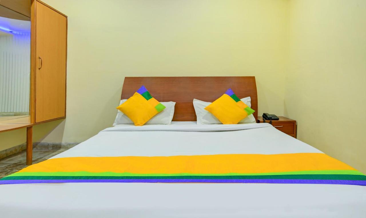Treebo Trip Shree Laxmi Palace Hotel Bhairaun Ghāt Екстериор снимка